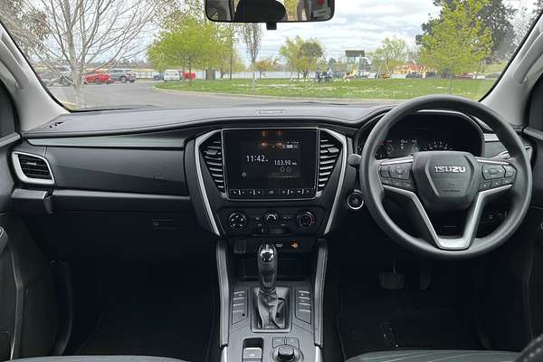 2023 Isuzu MU-X LS-M