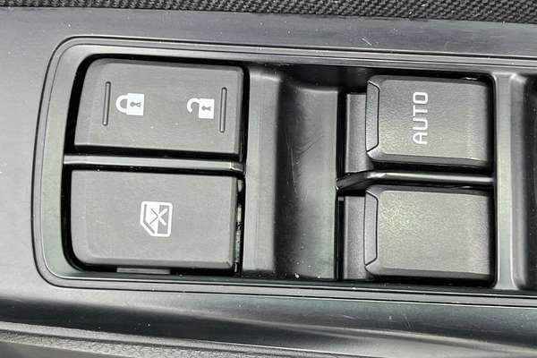 2023 Isuzu MU-X LS-M