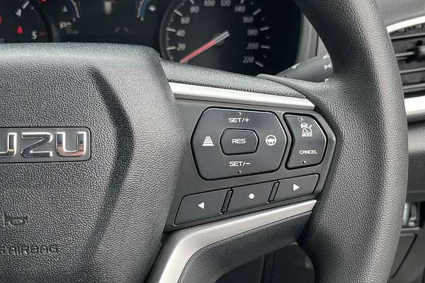 2023 Isuzu MU-X LS-M