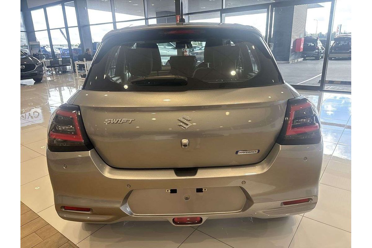 2025 Suzuki Swift Hybrid UZ