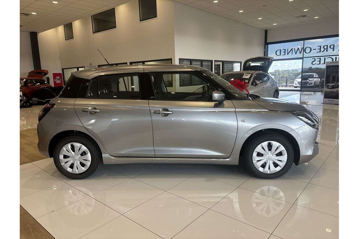 2025 Suzuki Swift Hybrid UZ