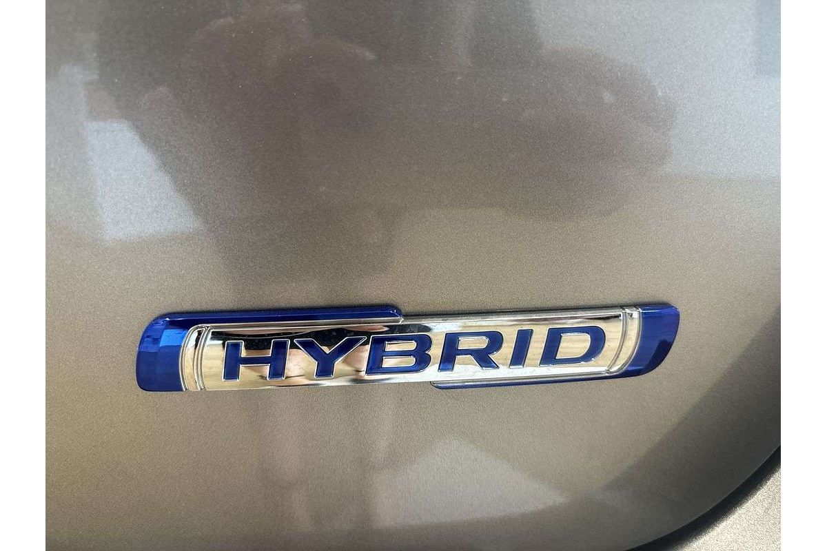 2025 Suzuki Swift Hybrid UZ