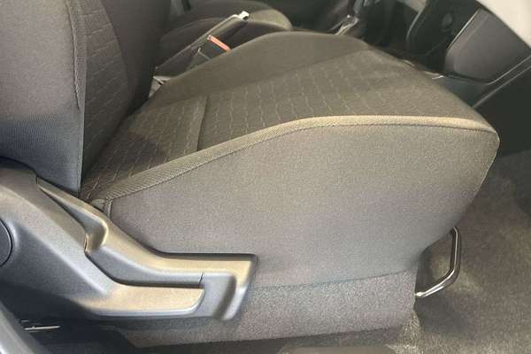 2025 Suzuki Swift Hybrid UZ