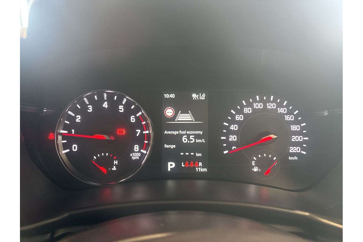 2025 Suzuki Swift Hybrid UZ