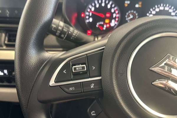 2025 Suzuki Swift Hybrid UZ