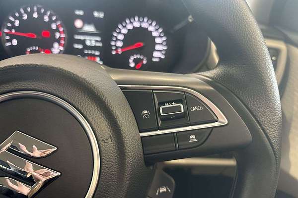 2025 Suzuki Swift Hybrid UZ