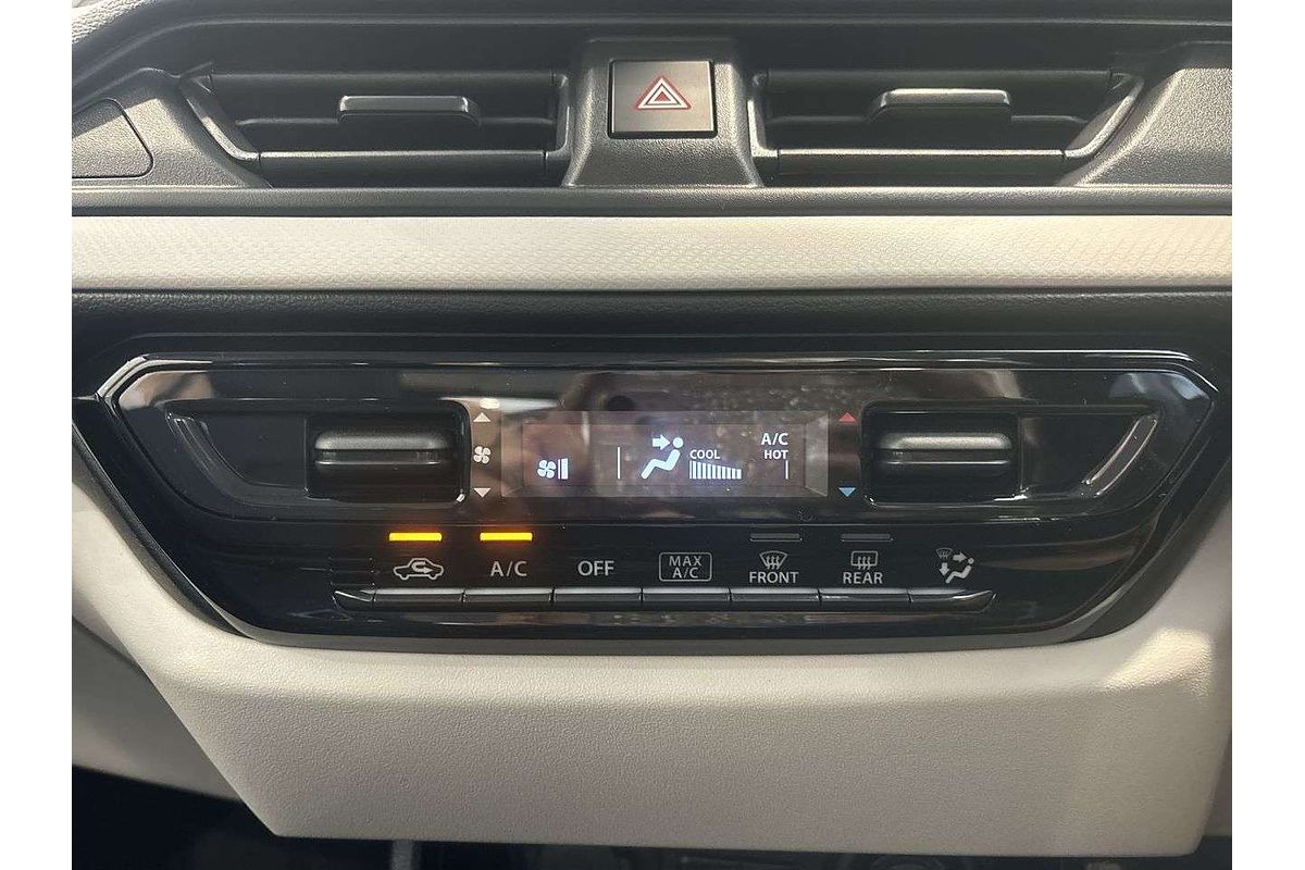 2025 Suzuki Swift Hybrid UZ