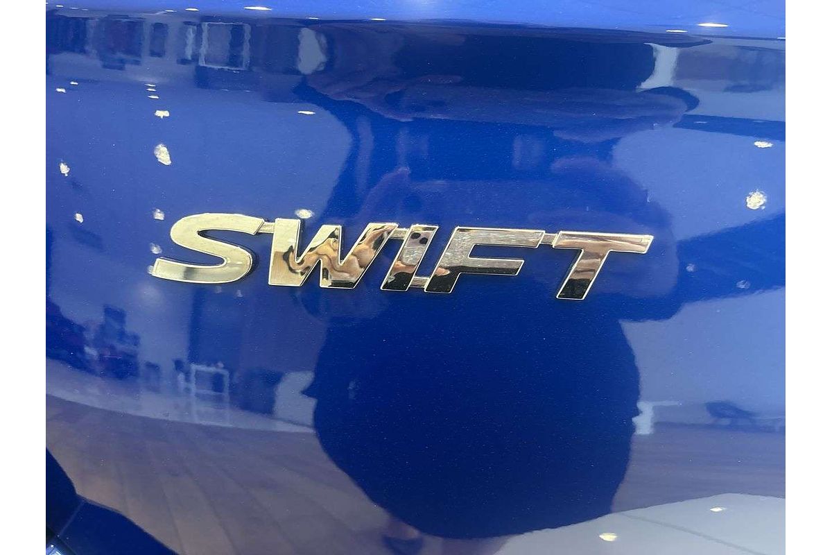 2025 Suzuki Swift Hybrid UZ