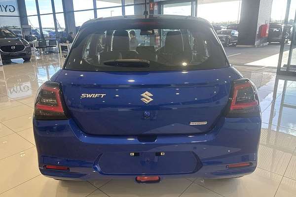 2025 Suzuki Swift Hybrid UZ