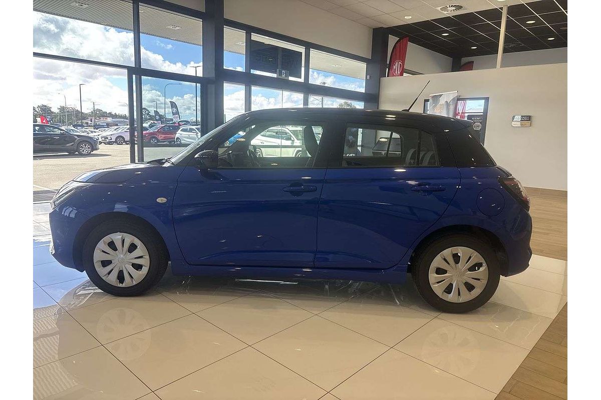 2025 Suzuki Swift Hybrid UZ