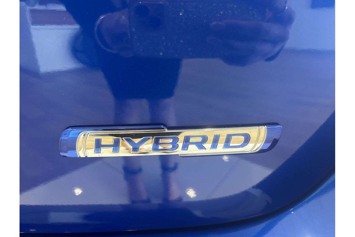 2025 Suzuki Swift Hybrid UZ