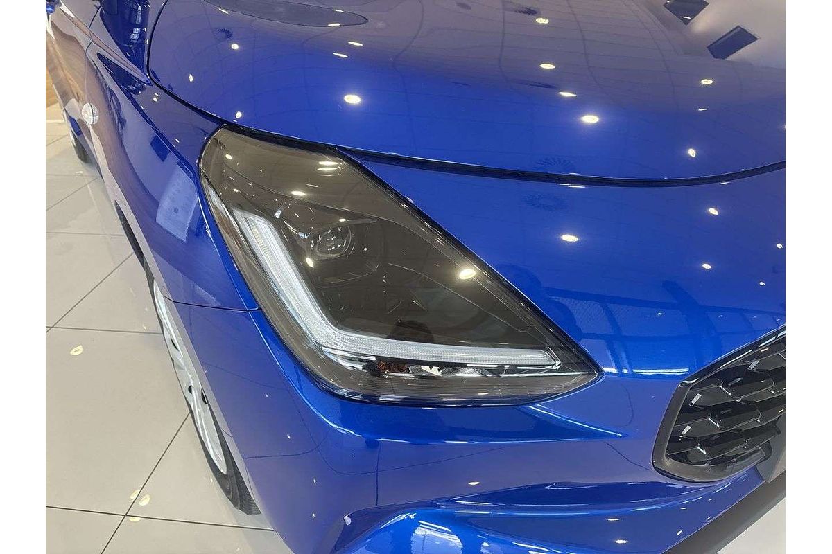 2025 Suzuki Swift Hybrid UZ