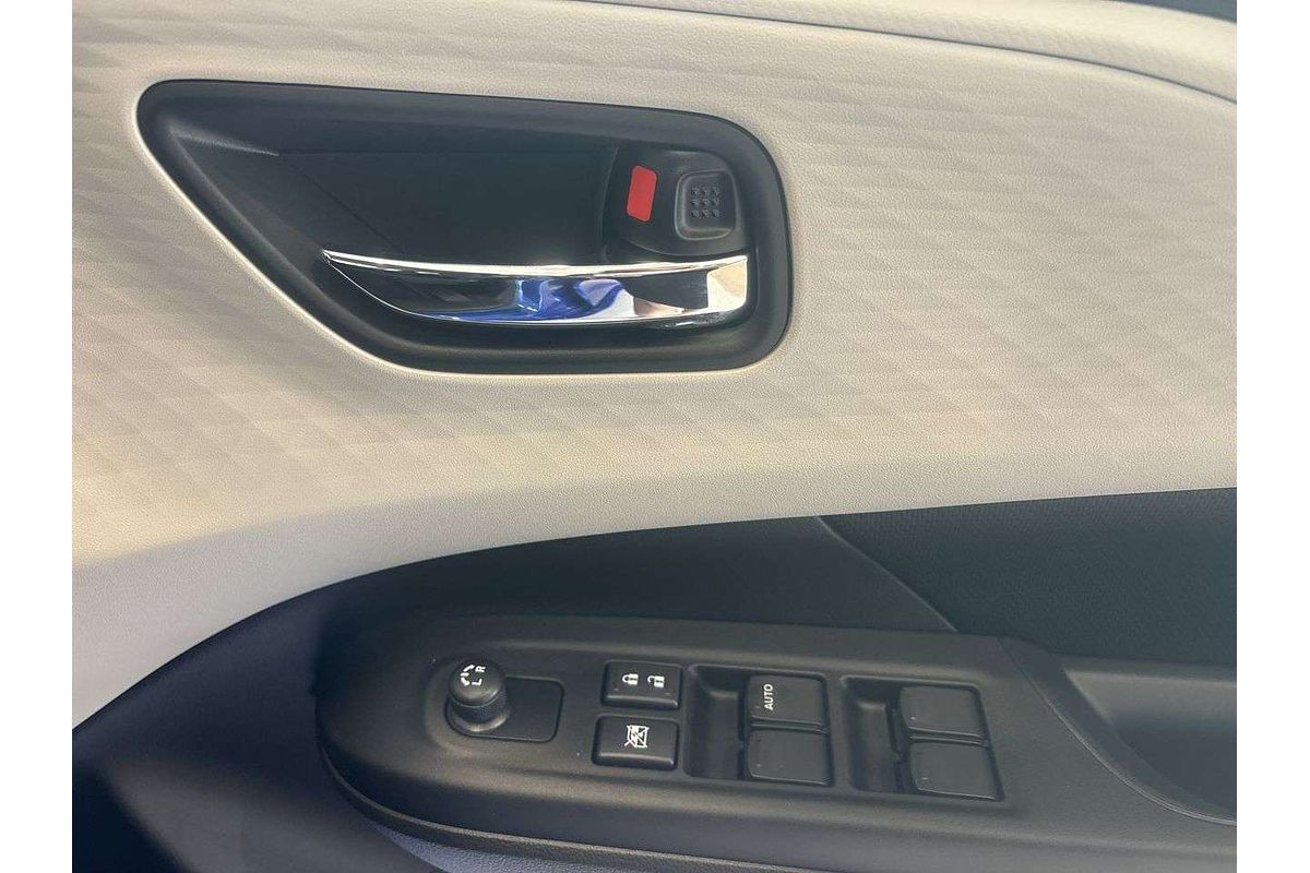 2025 Suzuki Swift Hybrid UZ