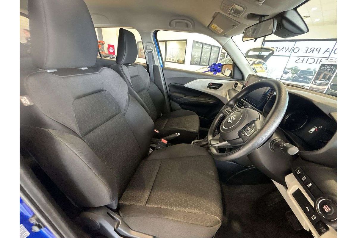 2025 Suzuki Swift Hybrid UZ