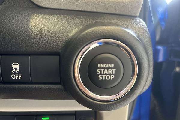 2025 Suzuki Swift Hybrid UZ