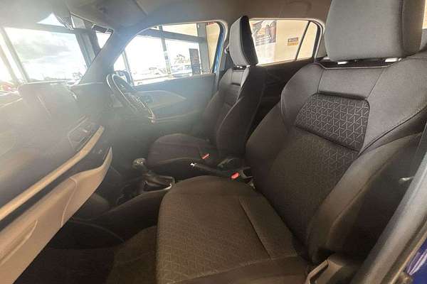 2025 Suzuki Swift Hybrid UZ