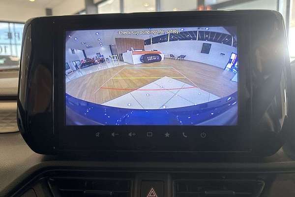 2025 Suzuki Swift Hybrid UZ