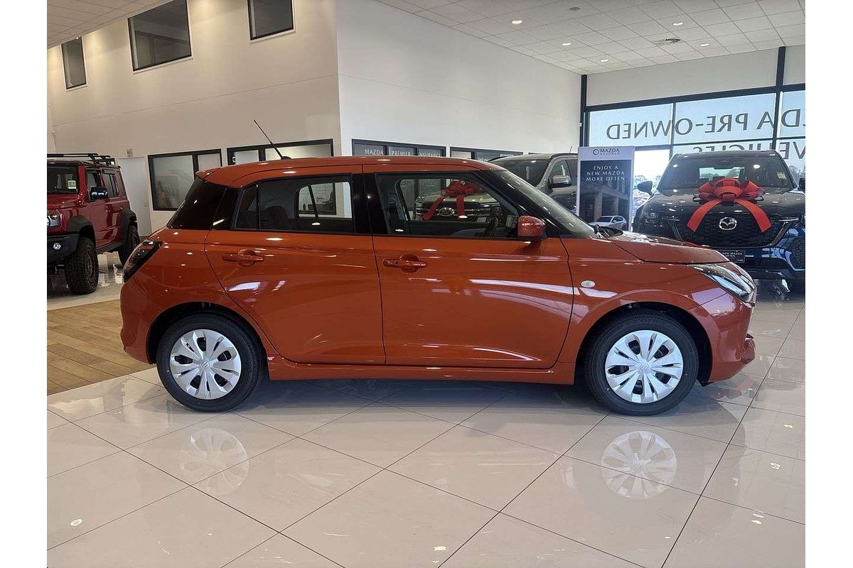 2025 Suzuki Swift Hybrid UZ