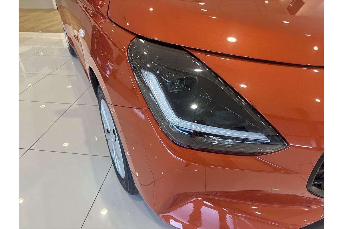 2025 Suzuki Swift Hybrid UZ