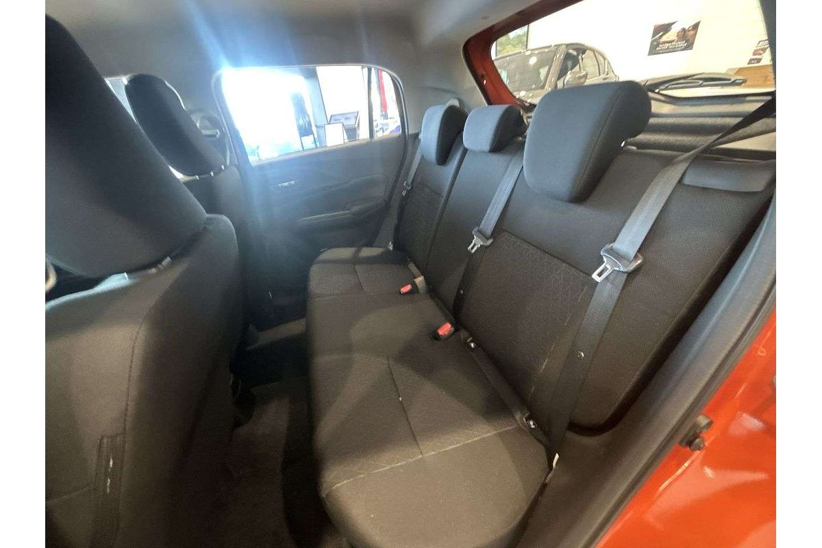 2025 Suzuki Swift Hybrid UZ
