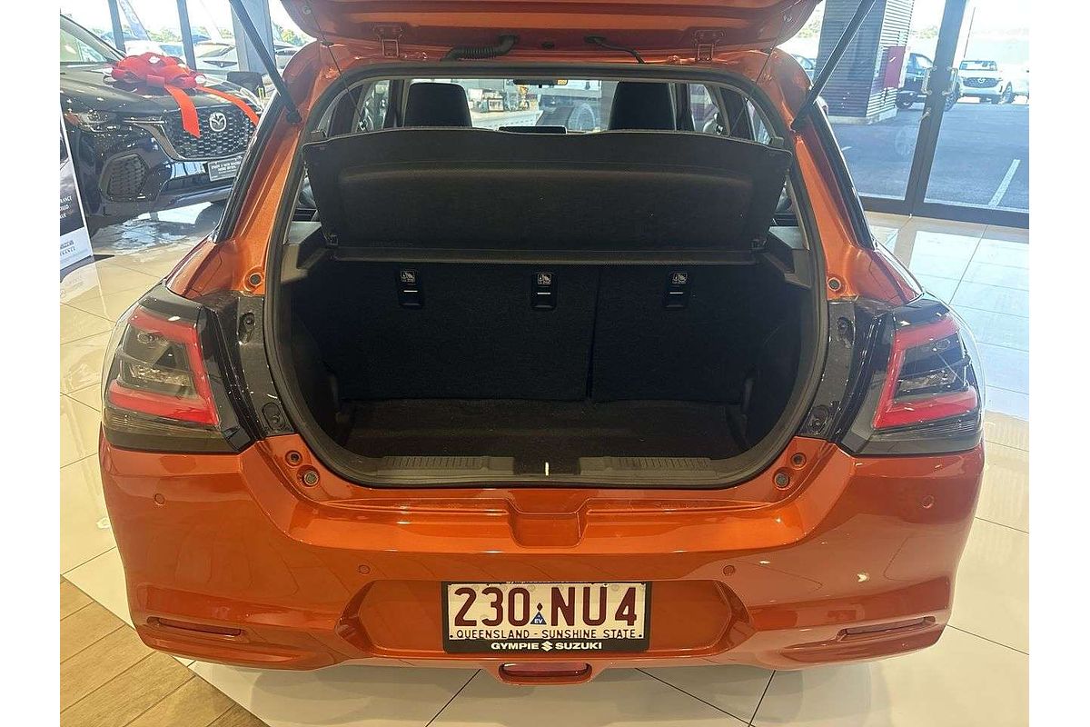 2025 Suzuki Swift Hybrid UZ