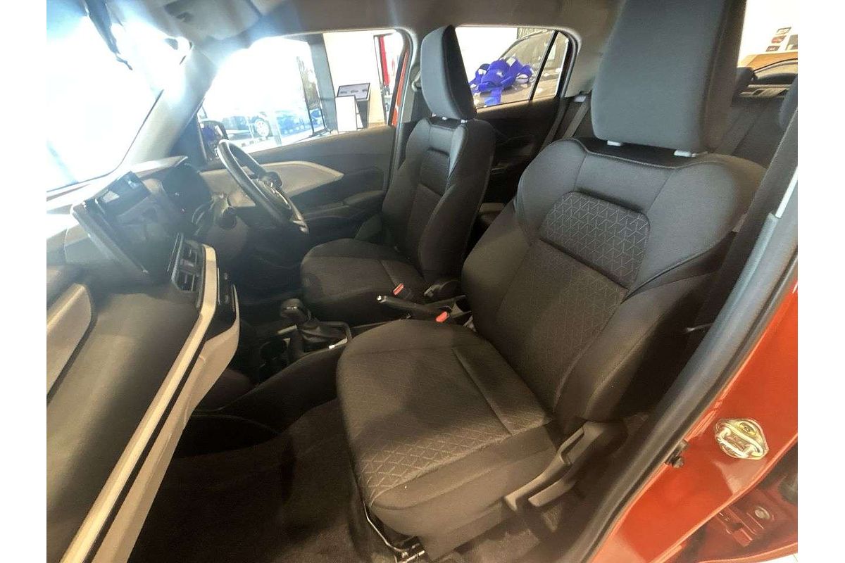 2025 Suzuki Swift Hybrid UZ