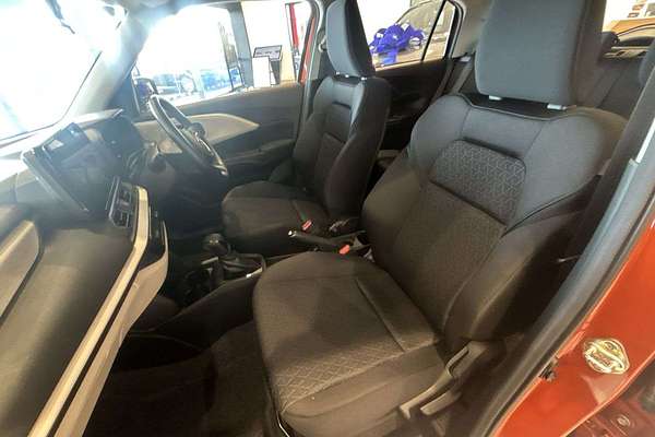 2025 Suzuki Swift Hybrid UZ