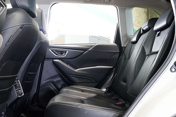 2018 Subaru Forester 2.5i-S S5