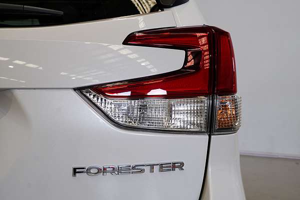 2018 Subaru Forester 2.5i-S S5
