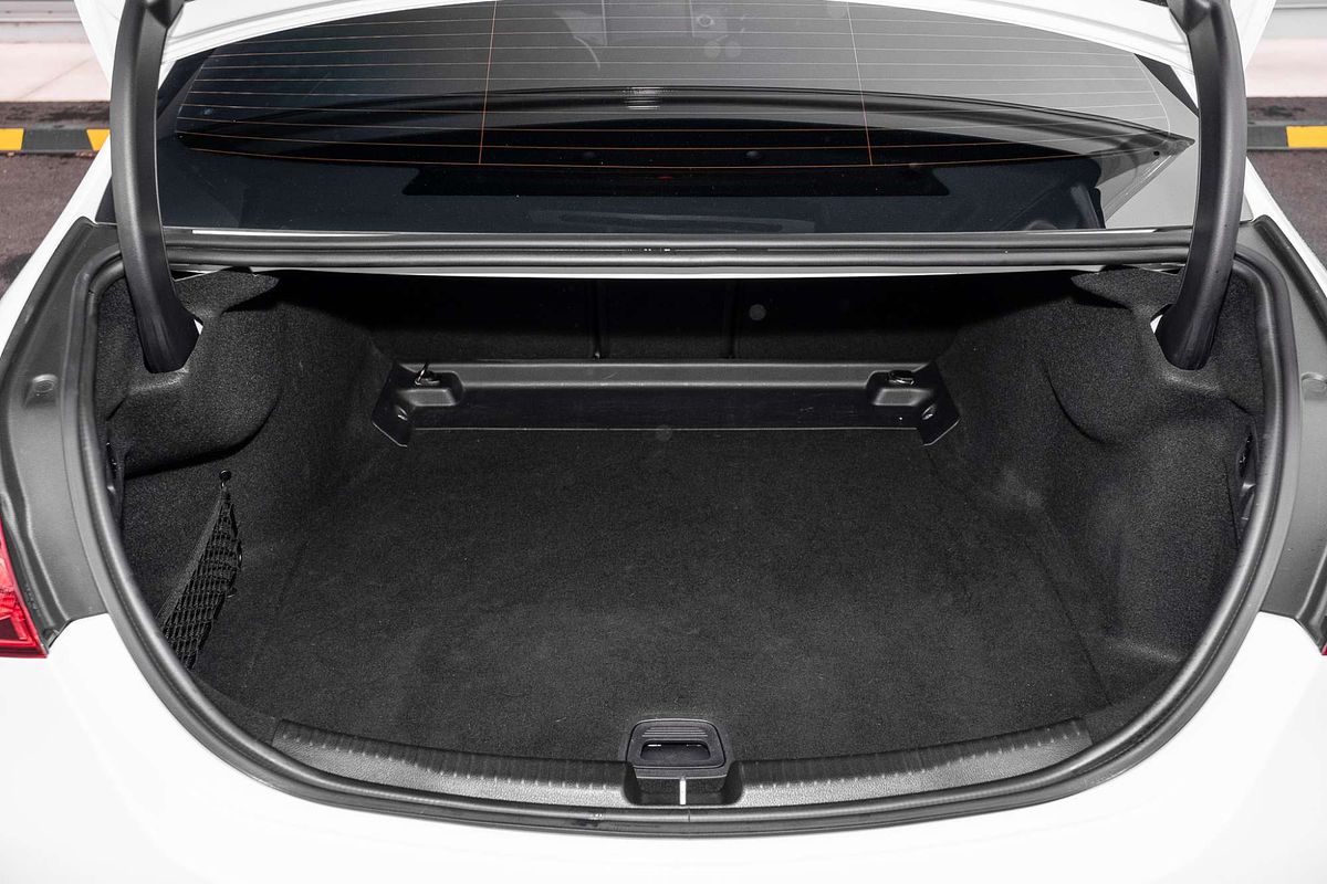 2022 Mercedes-Benz C-Class C200 W206