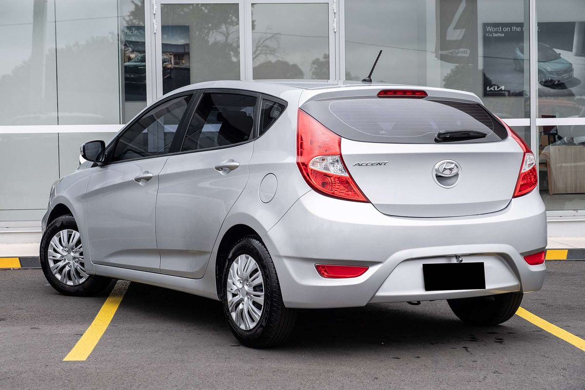 2014 Hyundai Accent Active RB2