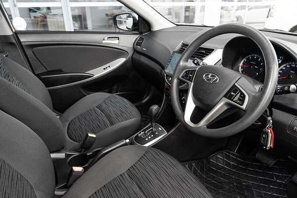 2014 Hyundai Accent Active RB2