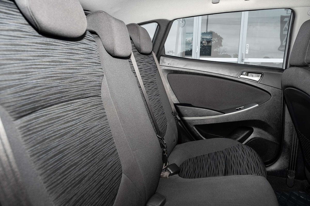 2014 Hyundai Accent Active RB2