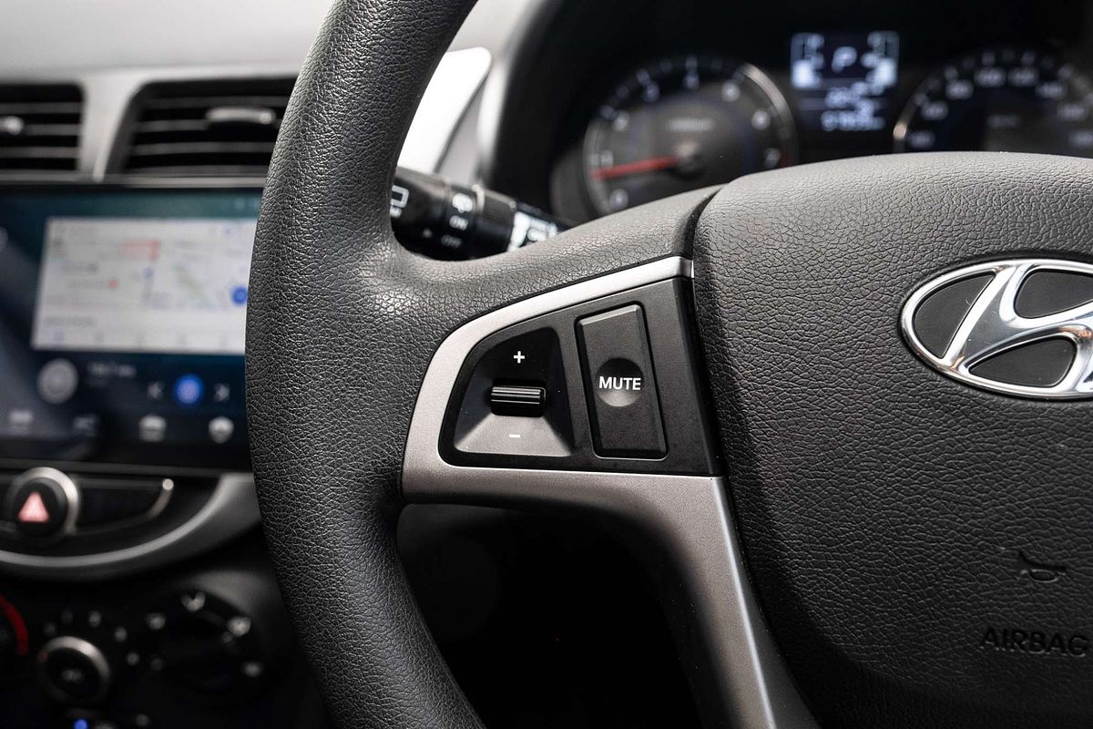 2014 Hyundai Accent Active RB2