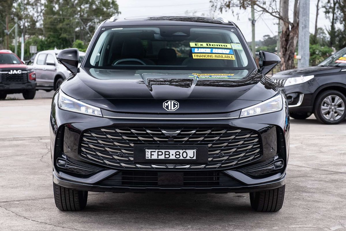2024 MG HS Essence AS33