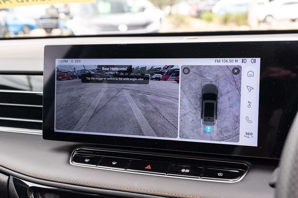 2024 MG HS Essence AS33