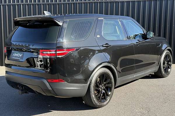 2017 Land Rover Discovery TD6 HSE Series 5
