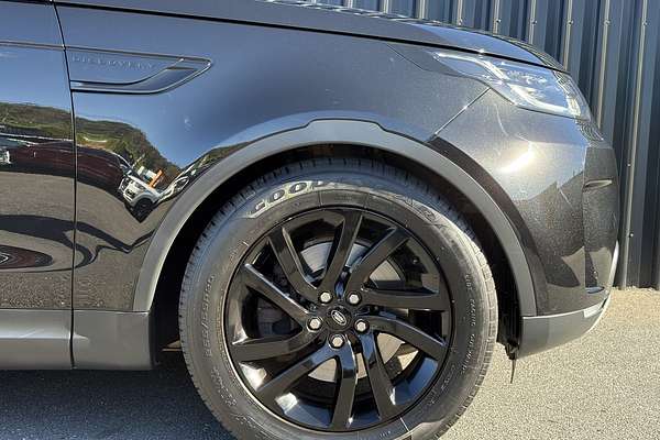 2017 Land Rover Discovery TD6 HSE Series 5