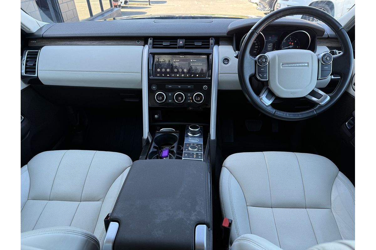 2017 Land Rover Discovery TD6 HSE Series 5