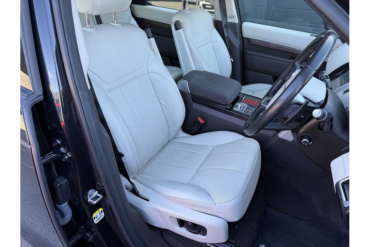 2017 Land Rover Discovery TD6 HSE Series 5