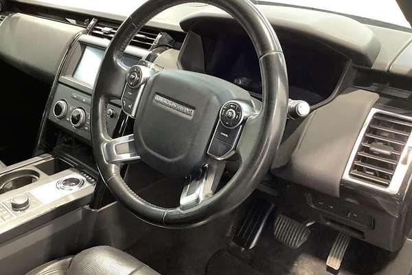 2018 Land Rover Discovery TD6 SE Series 5