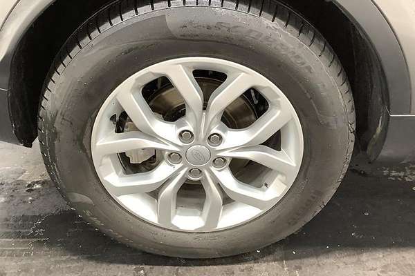 2018 Land Rover Discovery TD6 SE Series 5