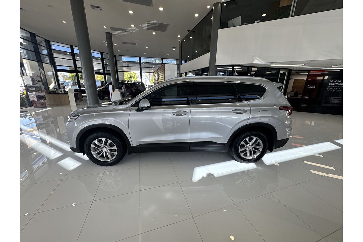 2019 Hyundai Santa Fe Active TM.2