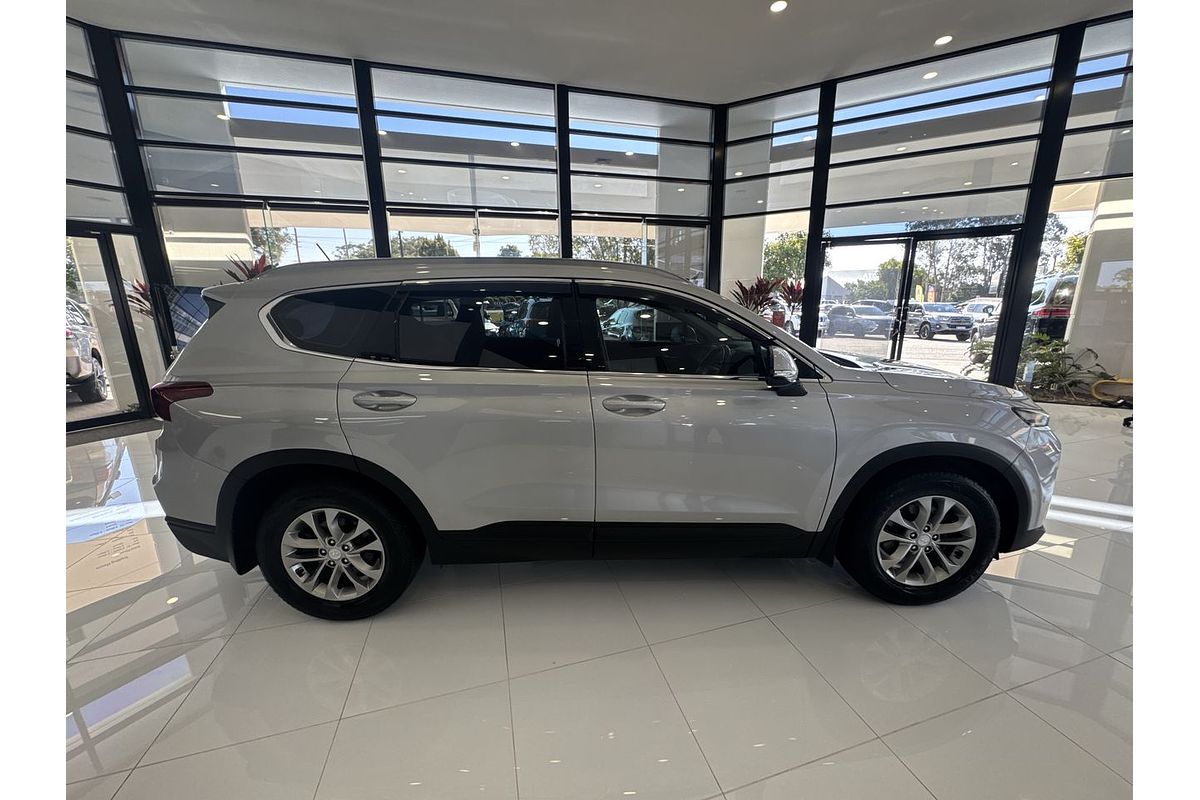 2019 Hyundai Santa Fe Active TM.2