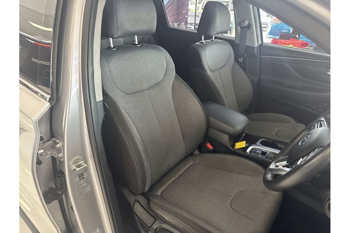 2019 Hyundai Santa Fe Active TM.2