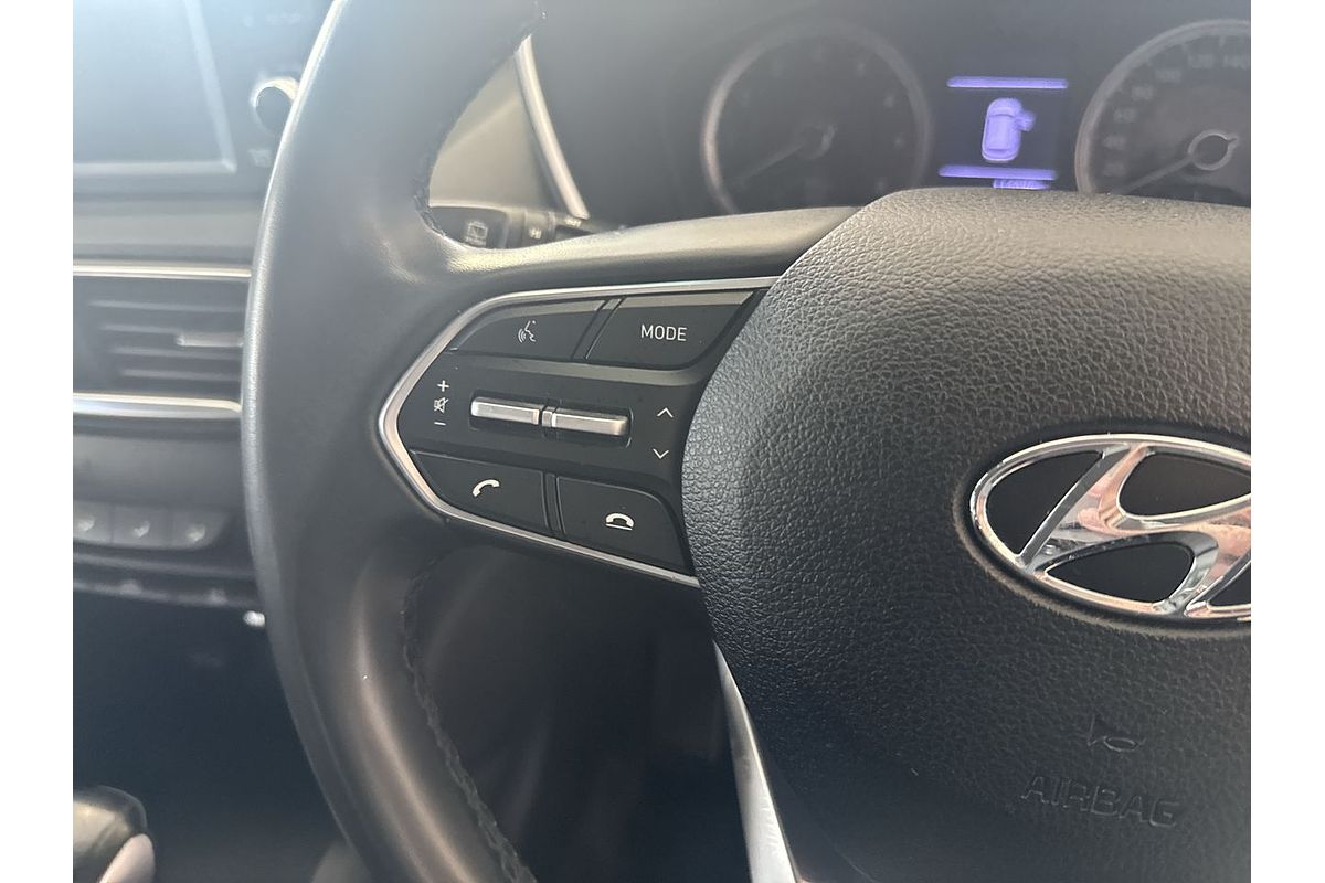 2019 Hyundai Santa Fe Active TM.2