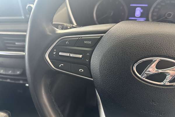 2019 Hyundai Santa Fe Active TM.2