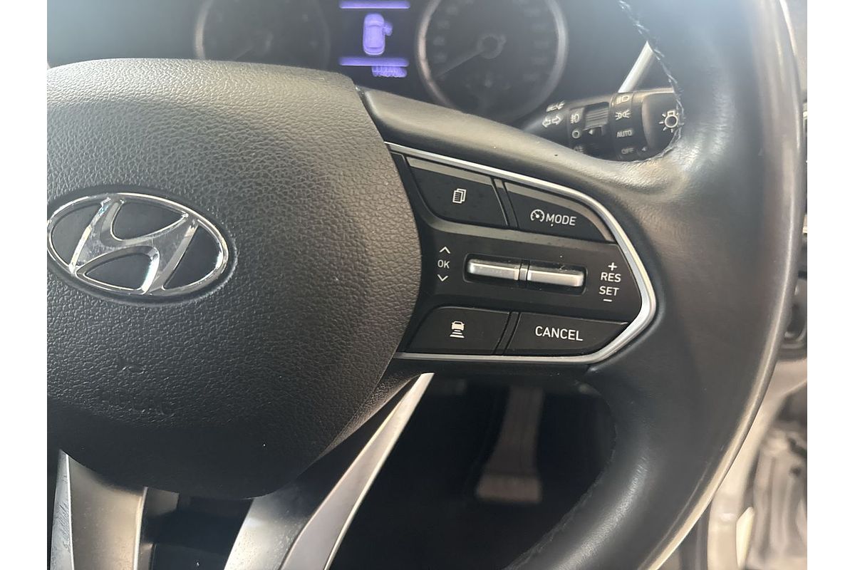 2019 Hyundai Santa Fe Active TM.2