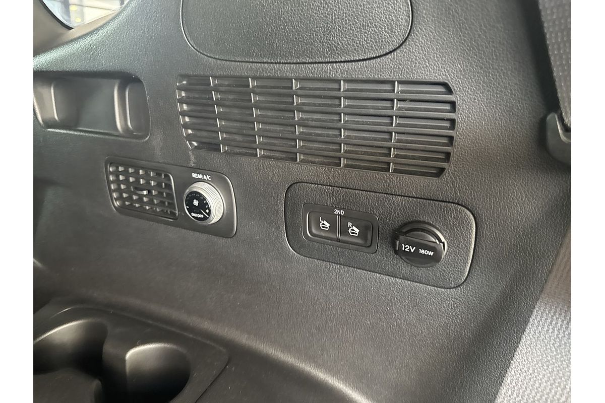 2019 Hyundai Santa Fe Active TM.2