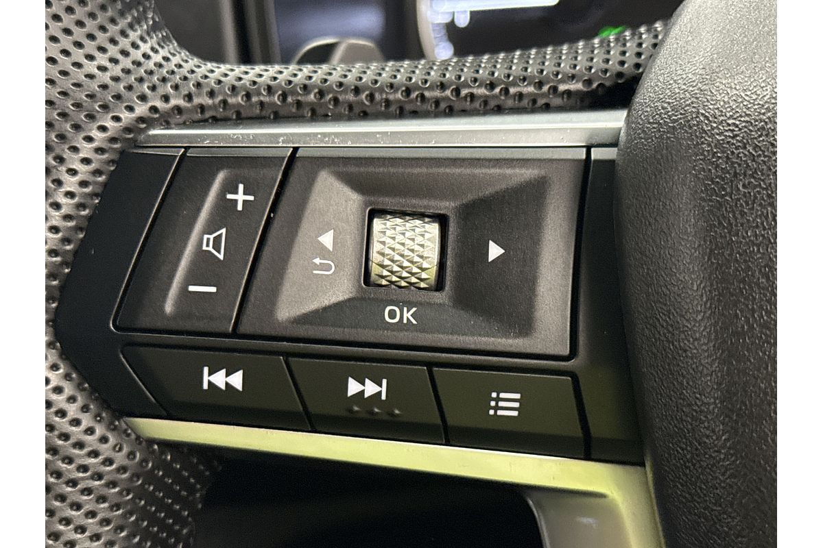 2023 Mitsubishi Outlander Black Edition ZM